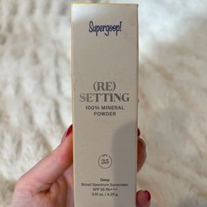 Supergoop SPF setting powder